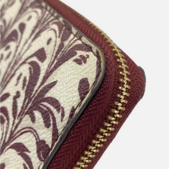 Tory Burch leather abstract Floral Burgundy and Cream Wallet confetti interior - Picture 8 of 9